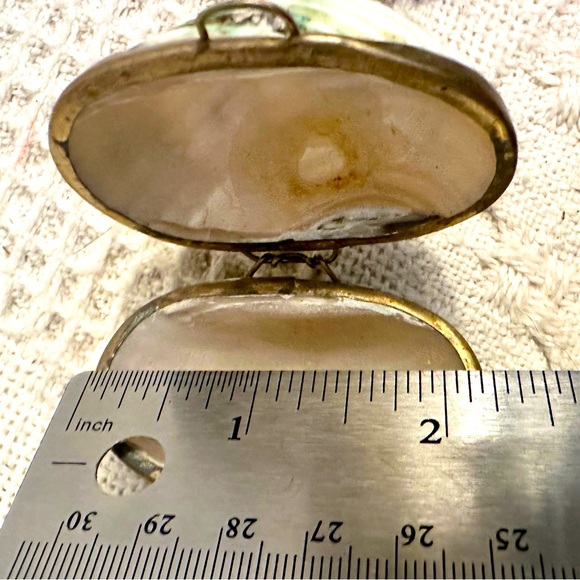 2 Vtg 70’s Natural Shell Trinket Boxes Rosary Holder Turbo Shell & Tiger Cowrie - Picture 8 of 14